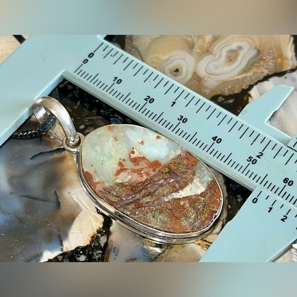 Chrysoprase Pendant & Earrings Set - Picture 16 of 17